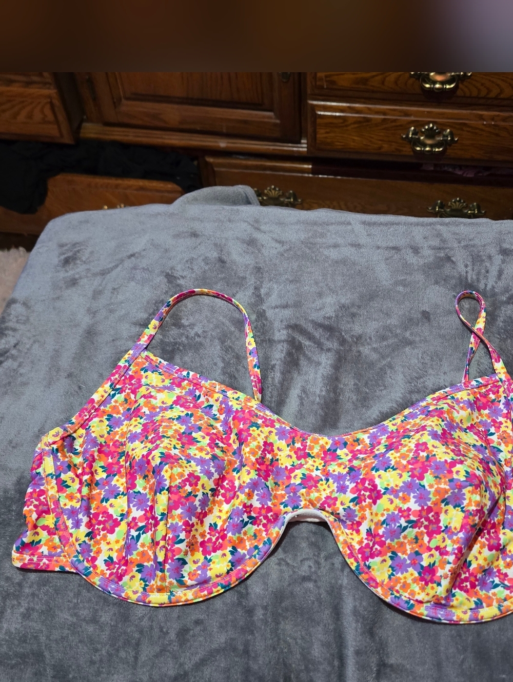 OLD NAVY 3XL BIKINI TOP WITH UNDERWIRE (TOP ONLY)